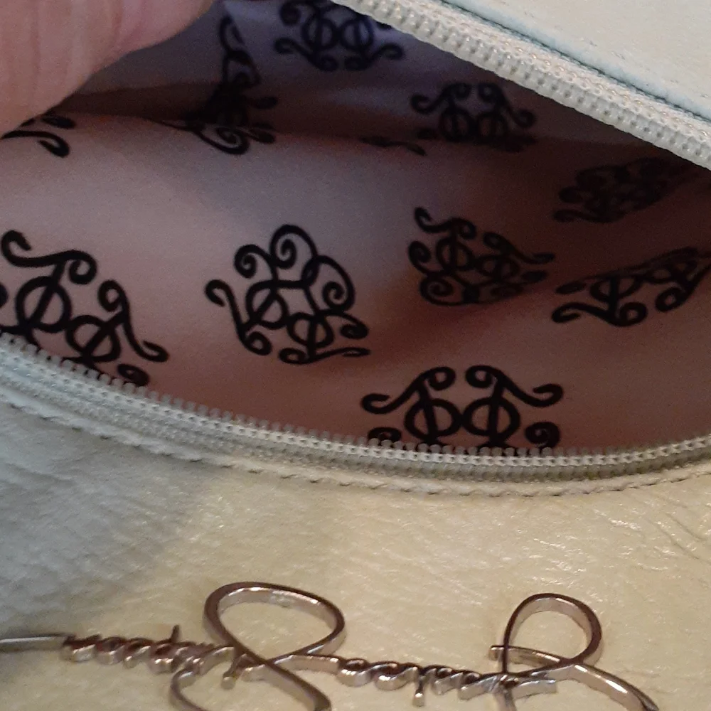 Jessica Simpson Purse - Picture 5 of 7
